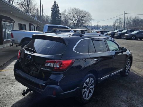 Used 2018 Subaru Outback 2.5i Touring image 4