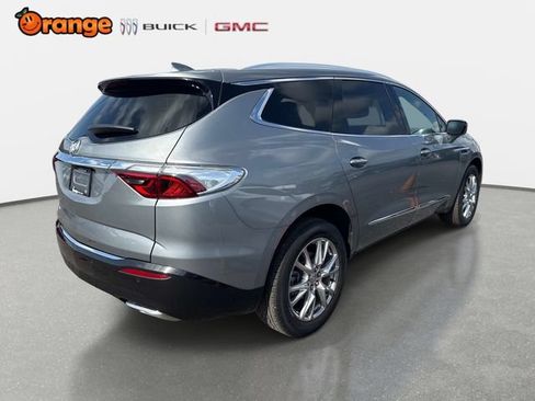 Used 2023 Buick Enclave Premium w/ Experience Buick Package FWD image 3