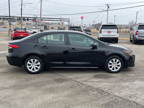 Used 2024 Toyota Corolla LE image 8