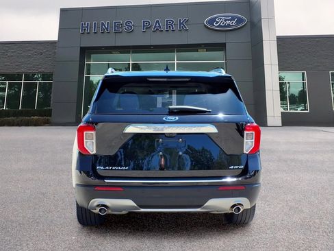 Used 2023 Ford Explorer Platinum w/ Technology Package AWD/4WD image 6