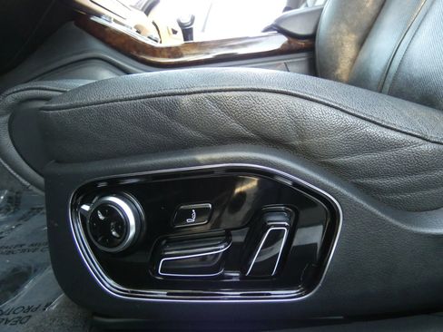 Used 2015 Audi A8 L 4.0T image 61