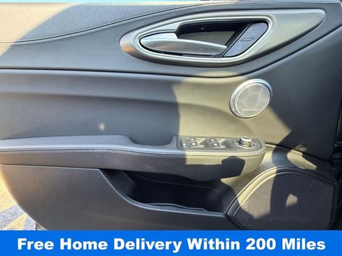 Used 2024 Alfa Romeo Giulia Ti image 29