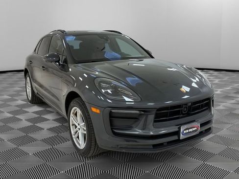 Used 2023 Porsche Macan AWD/4WD image 7