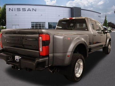 Used 2025 Ford F450 Platinum AWD/4WD image 2