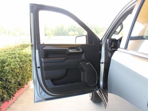 Used 2023 Chevrolet Silverado 1500 LT Trail Boss w/ Convenience Package II AWD/4WD image 27