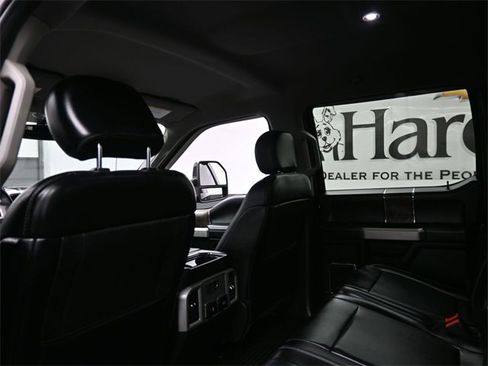 Used 2019 Ford F250 Lariat image 23