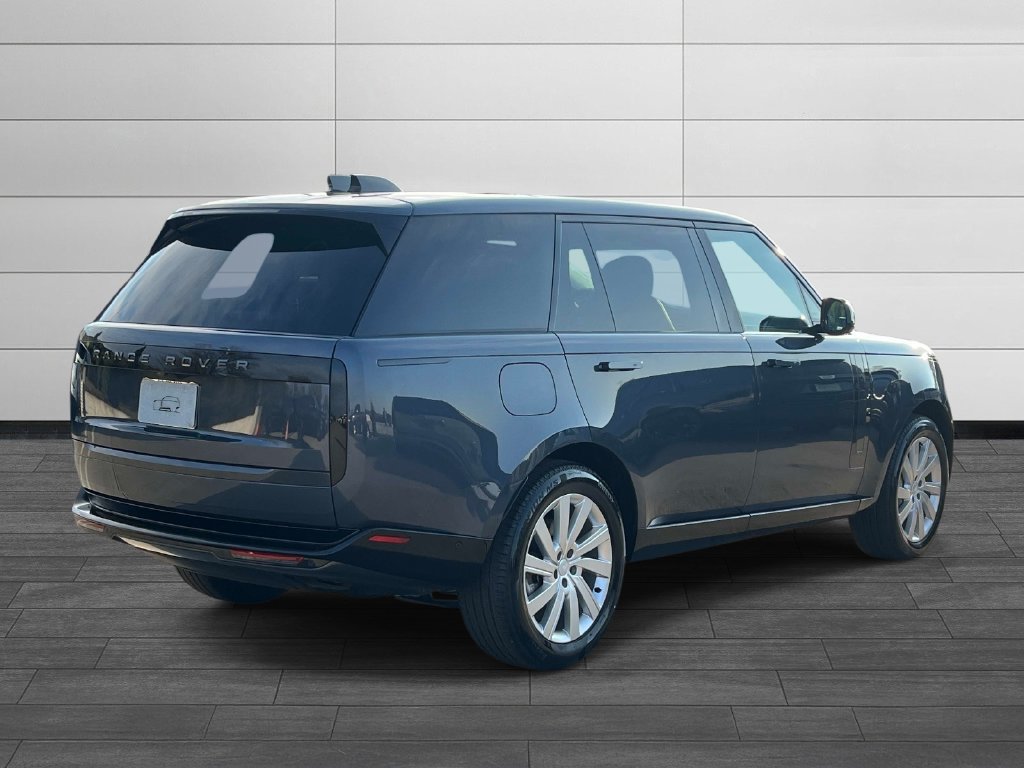 Used 2024 Land Rover Range Rover Long Wheelbase SE AWD/4WD image 5
