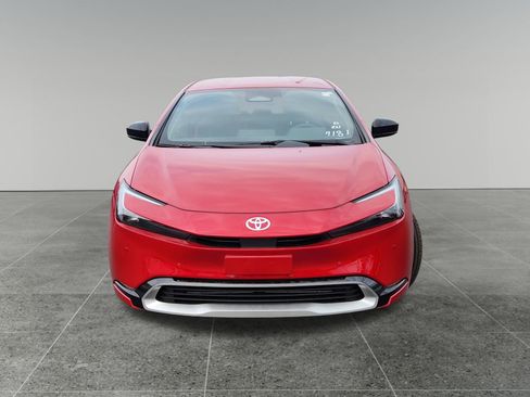 New 2026 Toyota Prius Plug-In Hybrid FWD image 2