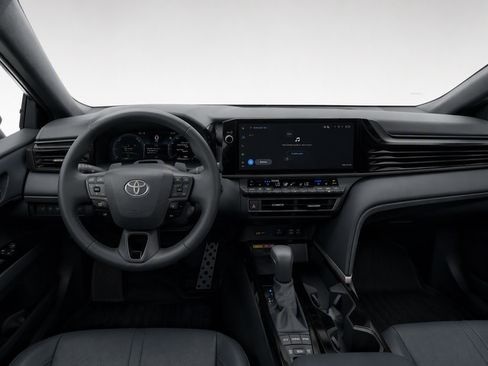 Used 2026 Toyota Camry XSE w/ Premium Plus Package FWD image 9