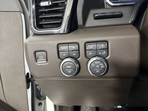 Used 2022 GMC Sierra 1500 Denali w/ Technology Package image 14