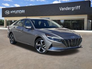 Used 2023 Hyundai Elantra SEL w/ Convenience Package image 1