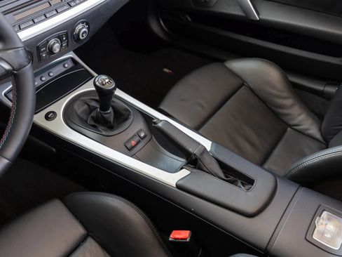 Used 2006 BMW M Roadster RWD image 29