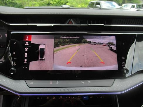 Used 2025 Jeep Wagoneer S Limited image 24