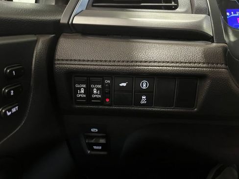 Used 2023 Honda Odyssey EX-L image 23