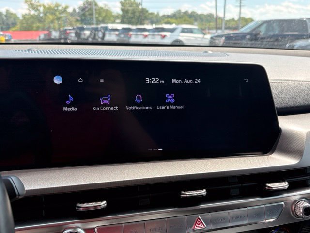 Used 2025 Kia Telluride S FWD image 17