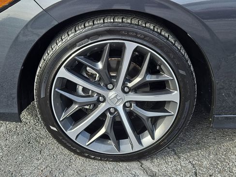 Certified 2024 Honda Civic Touring image 9