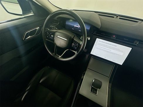 Used 2024 Land Rover Range Rover Velar S image 9