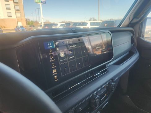 Used 2024 Jeep Wrangler Unlimited Rubicon image 10