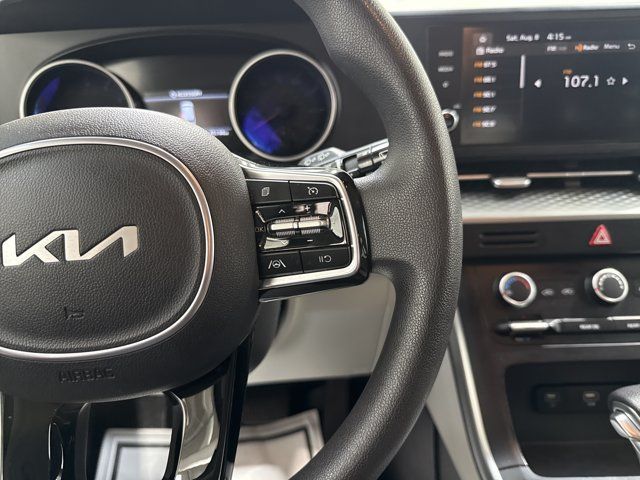 Certified 2023 Kia Carnival LX FWD image 18