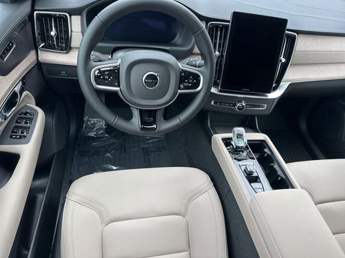 New 2026 Volvo XC90 B6 Plus w/ Protection Package Premier AWD/4WD image 8