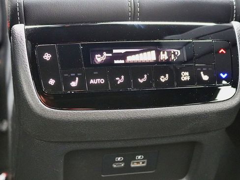 Certified 2025 INFINITI QX60 Luxe w/ Black Edition image 19