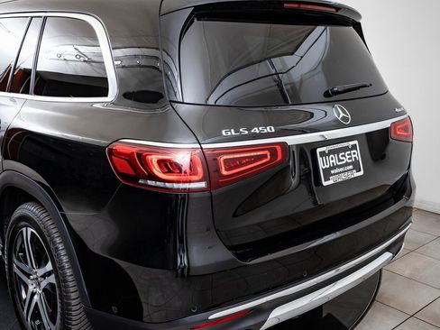 Used 2020 Mercedes-Benz GLS 450 4MATIC image 20