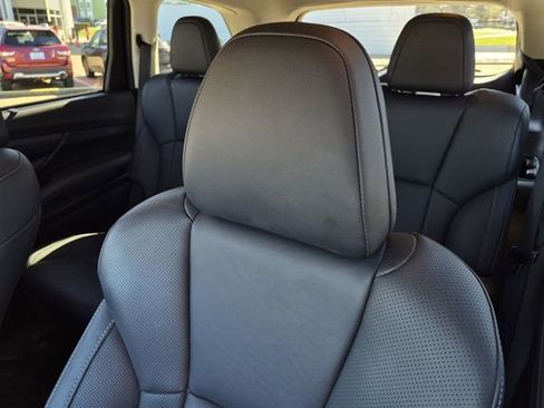 Certified 2023 Subaru Ascent Limited w/ Technology Package image 25