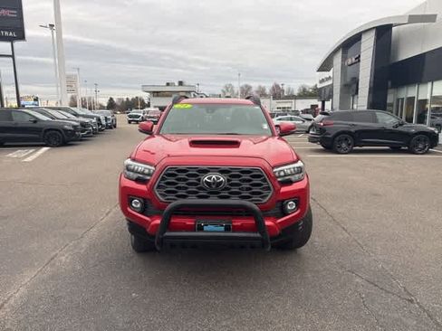 Used 2021 Toyota Tacoma TRD Sport image 2