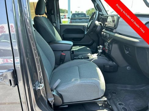 Used 2024 Jeep Wrangler Unlimited Sport AWD/4WD image 23