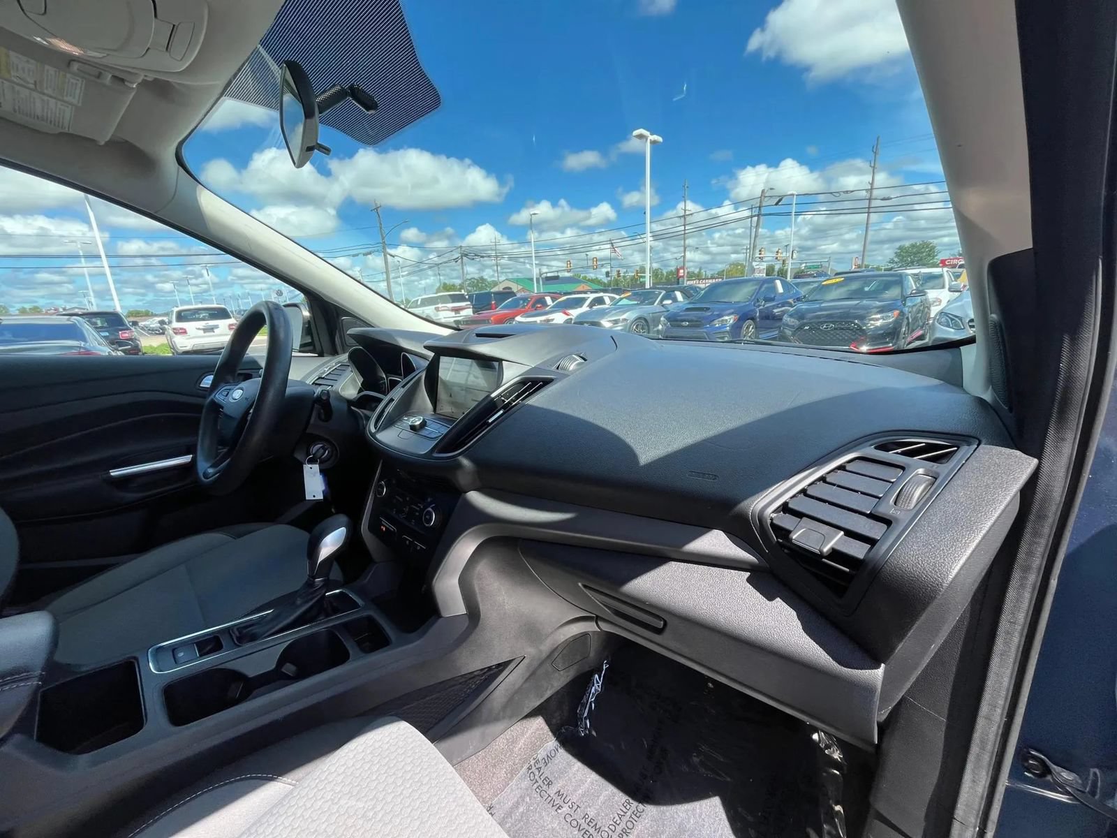 Used 2018 Ford Escape SE w/ SE Sync 3 Package AWD/4WD image 25