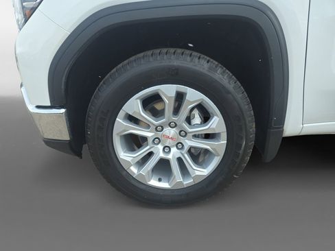 Used 2023 GMC Sierra 1500 SLT w/ SLT Premium Package image 16