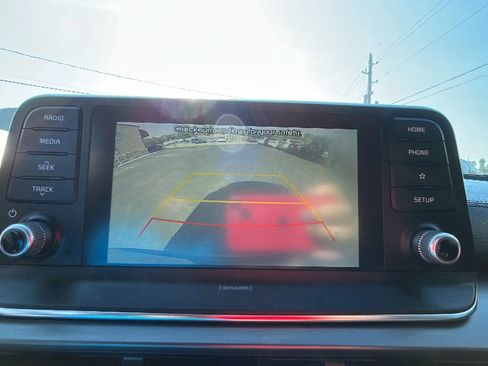 Used 2021 Kia Telluride LX FWD image 12