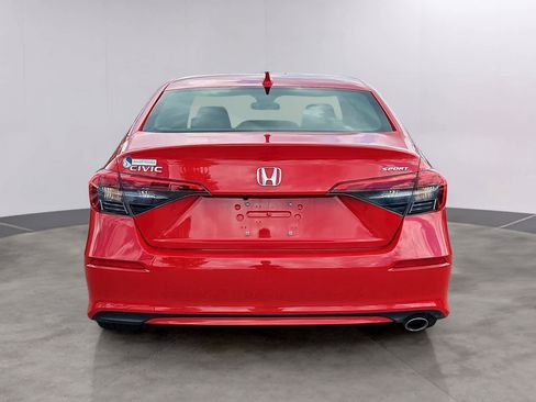 Used 2023 Honda Civic Sport image 5