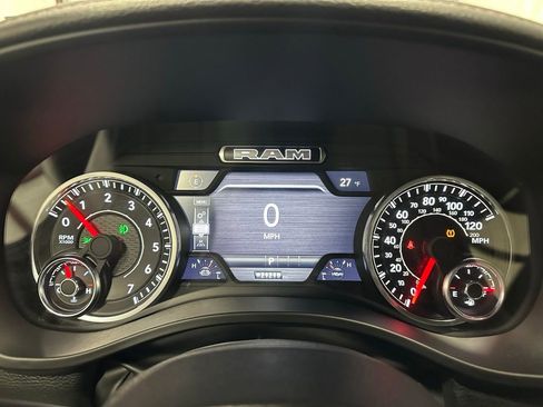 Used 2025 RAM 1500 Laramie image 24