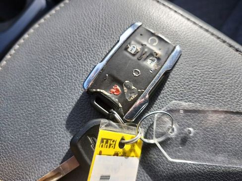 Used 2022 Chevrolet Colorado Z71 image 25