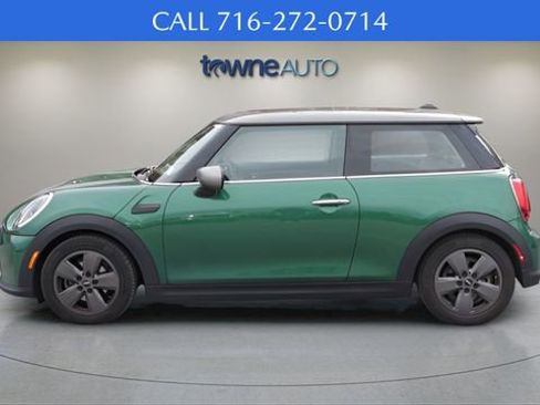 Used 2023 MINI Cooper 2-Door Hardtop image 2