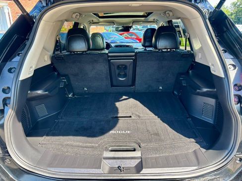 Used 2018 Nissan Rogue SL w/ Premium Package AWD/4WD image 30