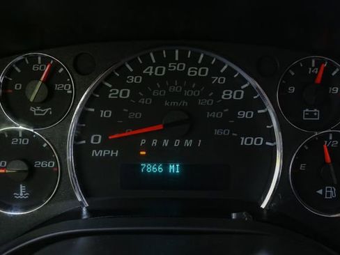 Used 2024 Chevrolet Express 2500 w/ Driver Convenience Package RWD image 25