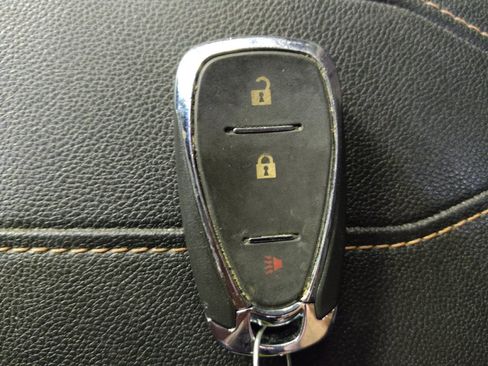 Used 2019 Chevrolet Traverse LT FWD image 32