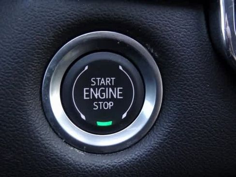 Used 2024 Chevrolet Colorado LT w/ LT Convenience Package image 20