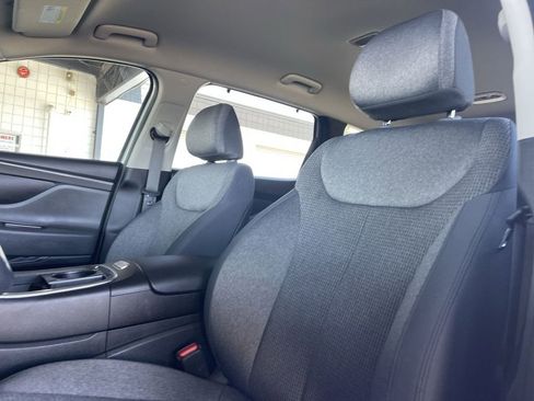 Used 2022 Hyundai Santa Fe SEL w/ Convenience Package image 18