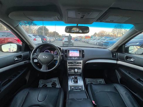 Used 2013 INFINITI G37 x Sedan w/ Premium Pkg image 9