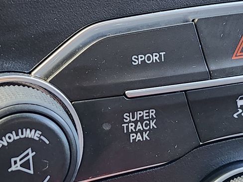 Used 2016 Dodge Charger R/T Scat Pack w/ Beats Audio Group image 34