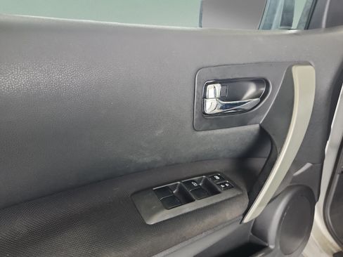 Used 2013 Nissan Rogue S w/ Special Edition Pkg AWD/4WD image 17