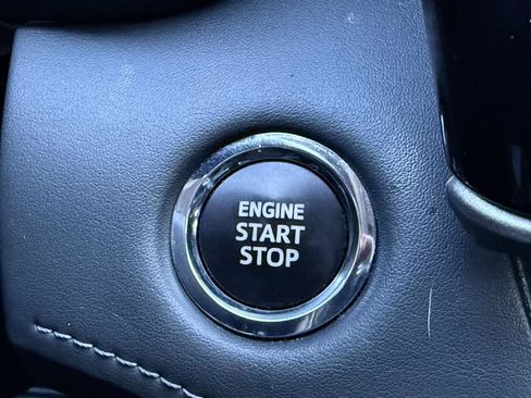 Certified 2023 Toyota Highlander XLE image 25