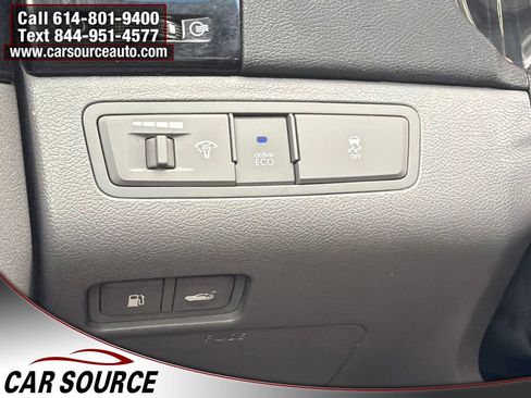 Used 2012 Hyundai Sonata Limited w/ Navigation Pkg FWD image 19