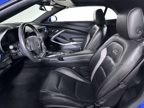 Used 2017 Chevrolet Camaro SS RWD image 20