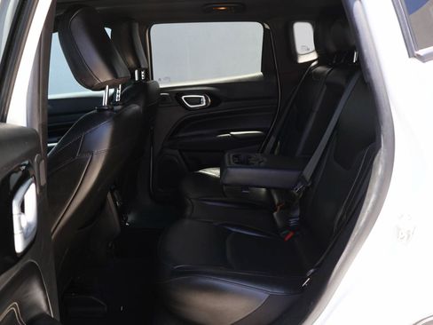 Used 2022 Jeep Compass High Altitude AWD/4WD image 10