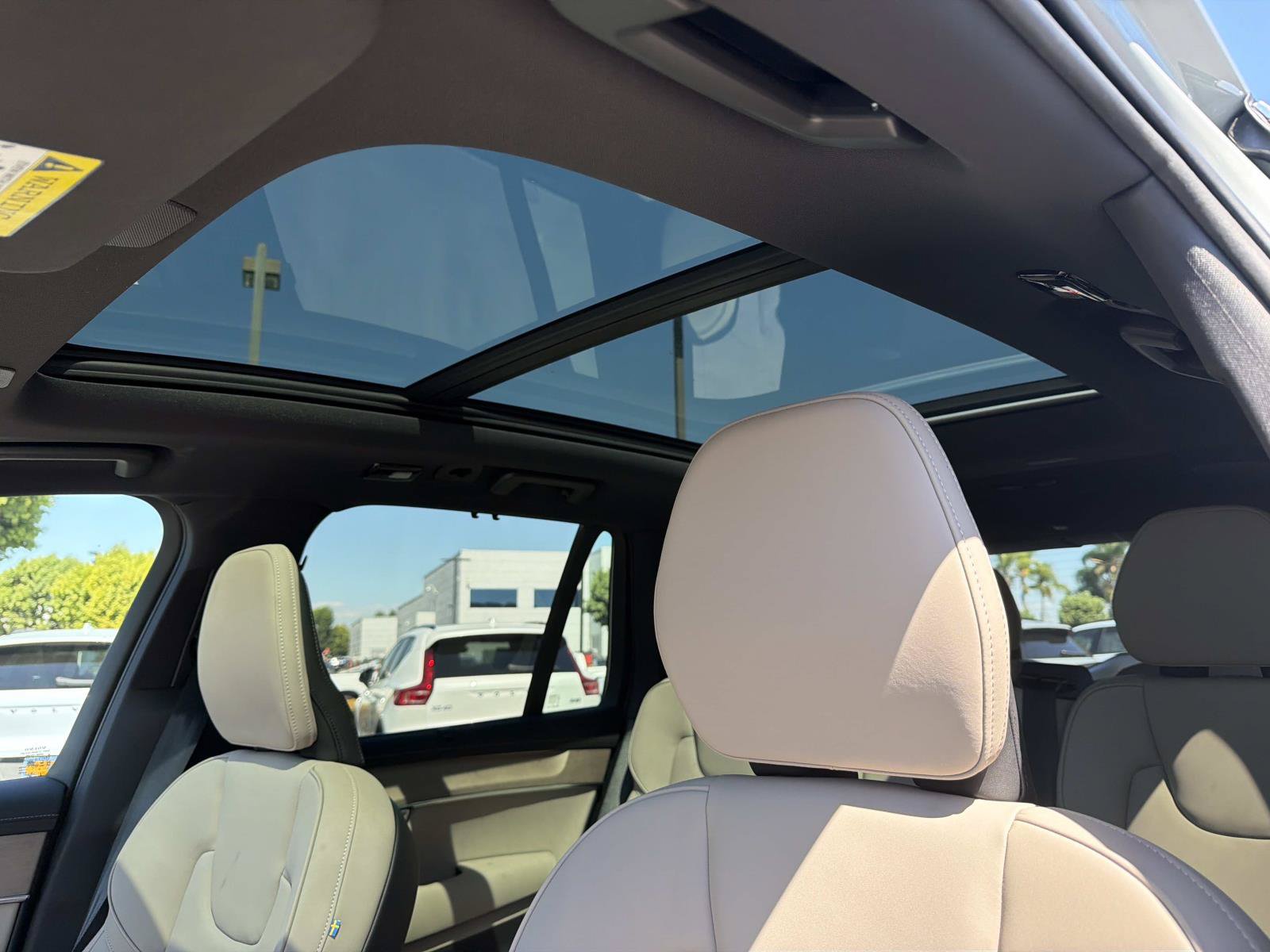 New 2027 Volvo XC90 B6 Plus AWD/4WD image 25