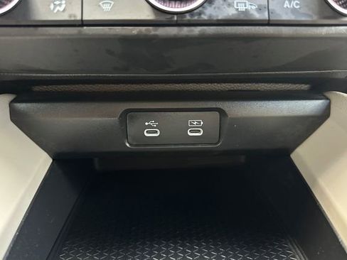 Certified 2024 Honda Accord EX image 29